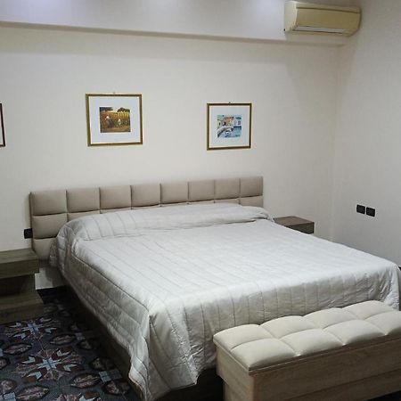 Royal Aparthotel Vlorë Εξωτερικό φωτογραφία