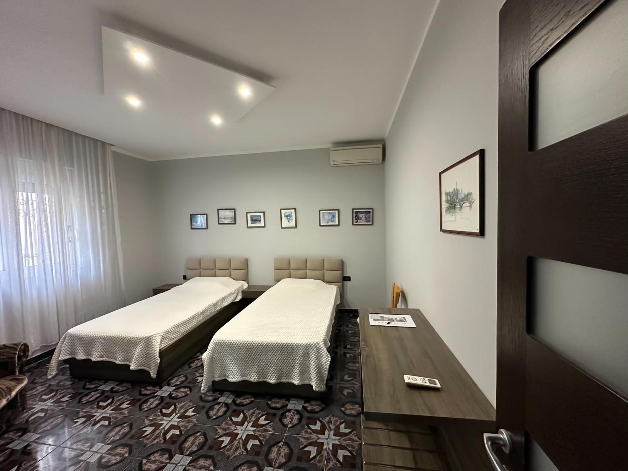 Royal Aparthotel Vlorë Εξωτερικό φωτογραφία