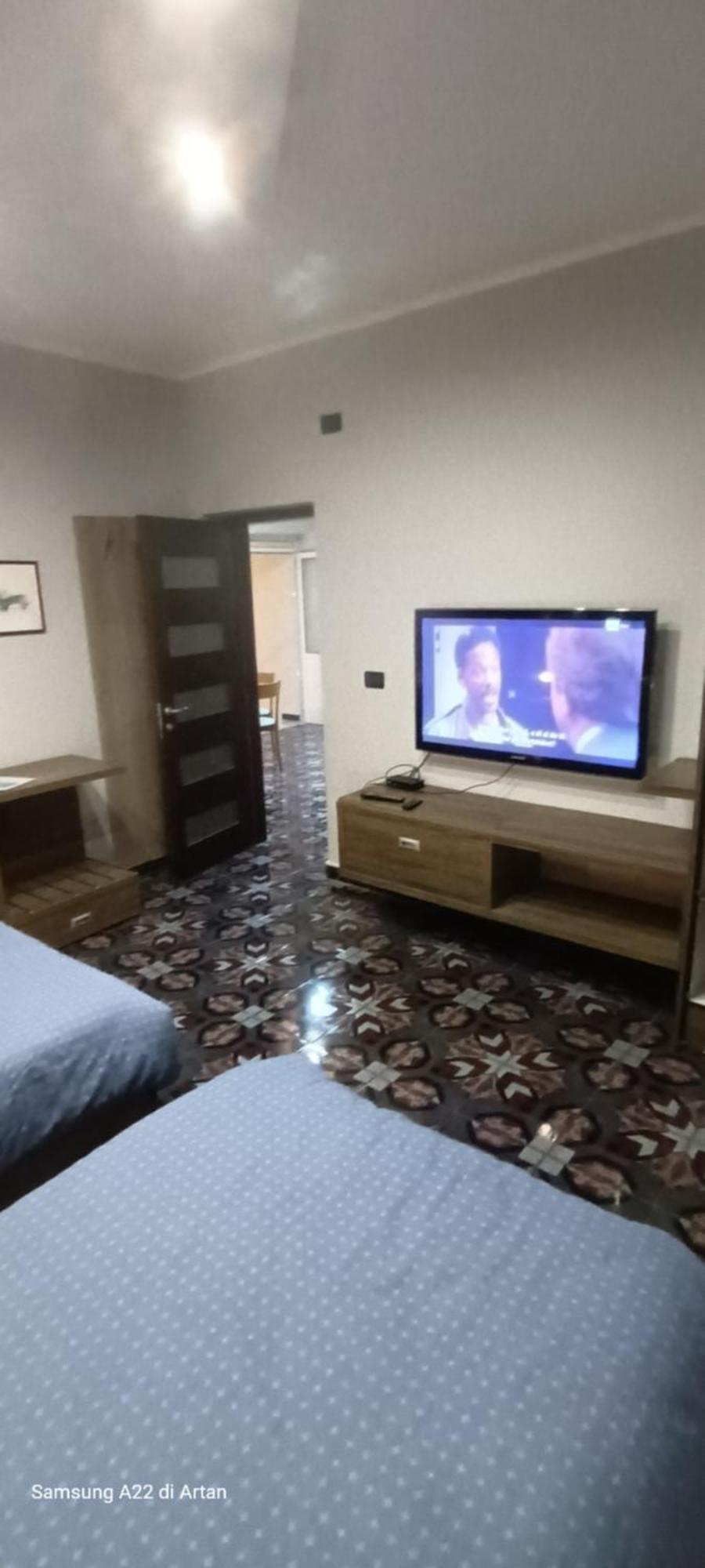 Royal Aparthotel Vlorë Εξωτερικό φωτογραφία
