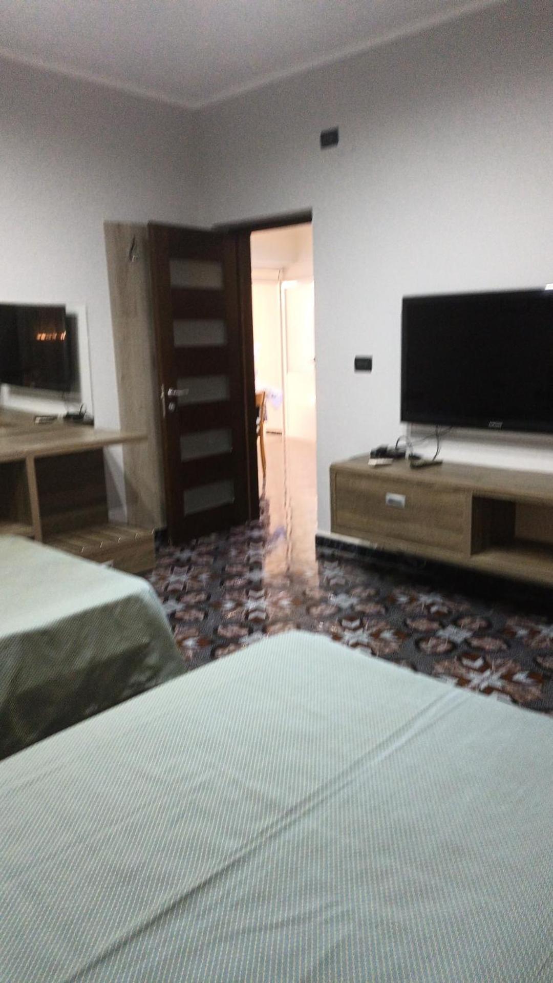 Royal Aparthotel Vlorë Εξωτερικό φωτογραφία