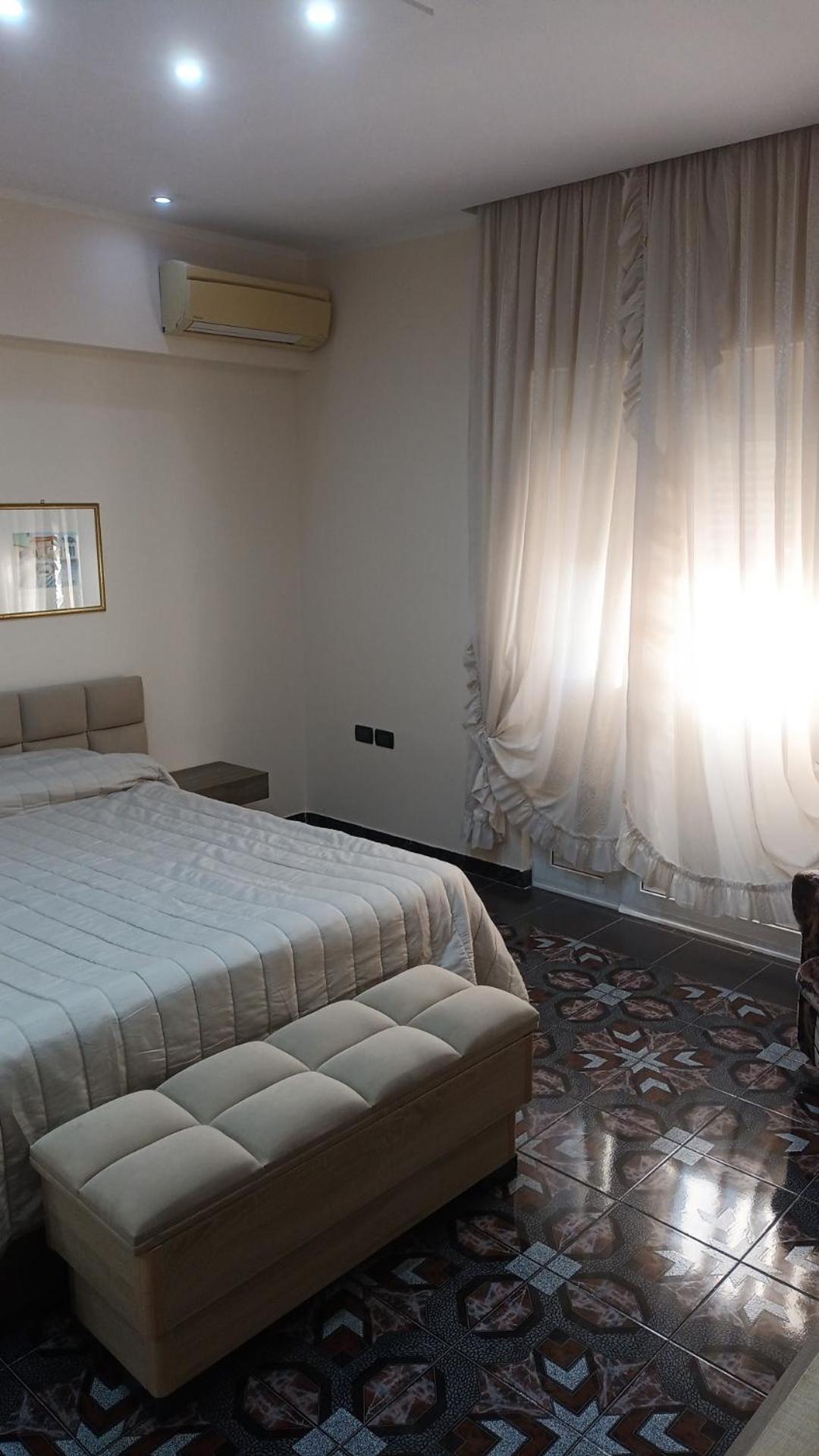 Royal Aparthotel Vlorë Εξωτερικό φωτογραφία