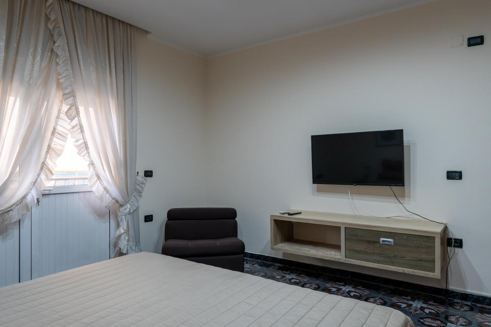 Royal Aparthotel Vlorë Εξωτερικό φωτογραφία