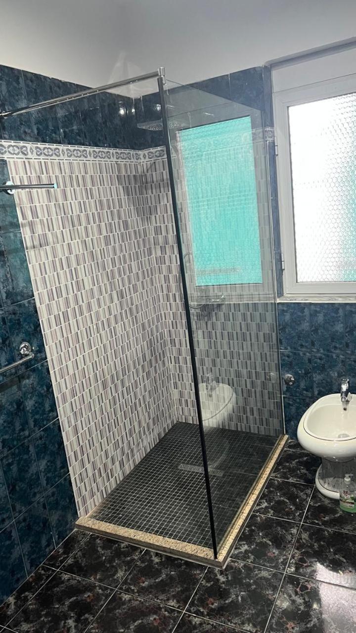 Royal Aparthotel Vlorë Εξωτερικό φωτογραφία